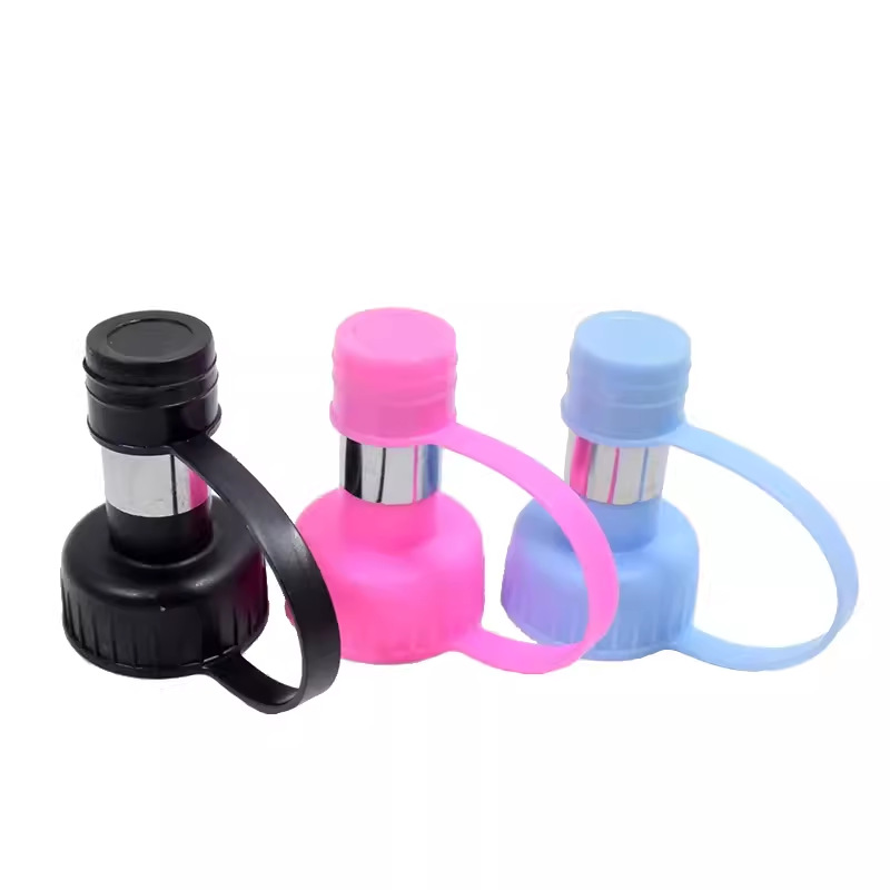 Portable Pet Water Nozzle with Hook – Outdoor Travel Bottle for Cats & Dogs with Copper Head